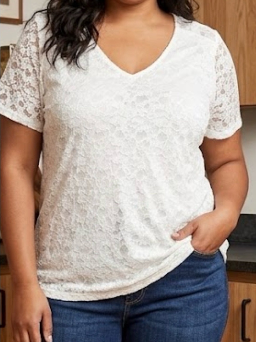 Free Kisses White Lace V-Neck Short Sleeve Tee